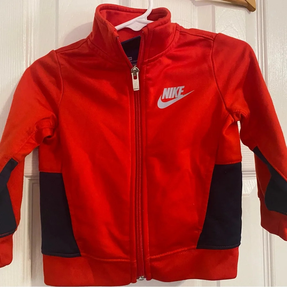 Nike Jacket - Picture 3 of 7